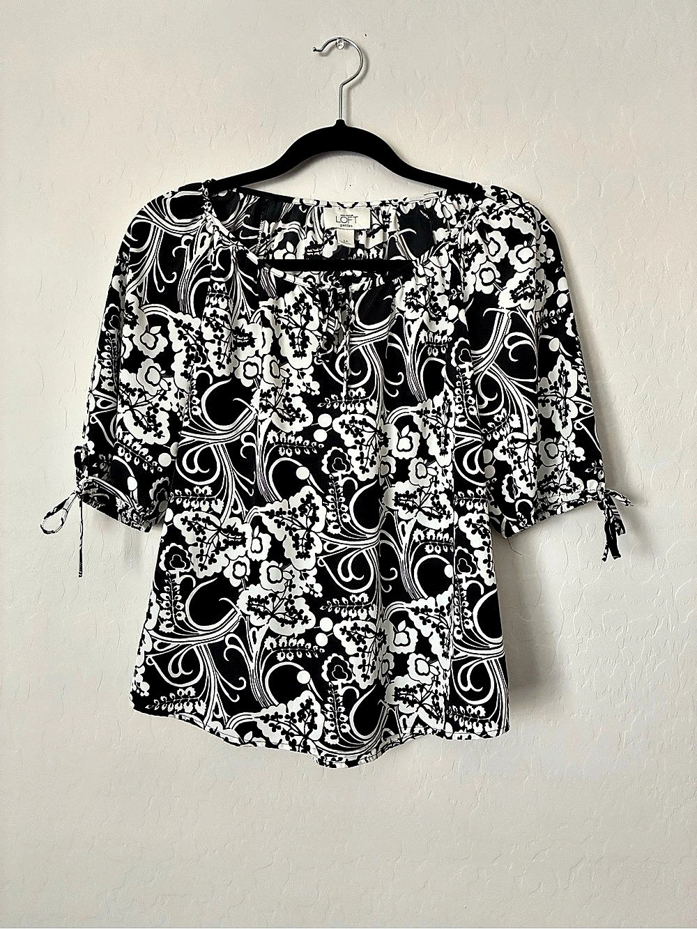 LOFT Women's Paisley Blouse in Black & White Size Petite Small